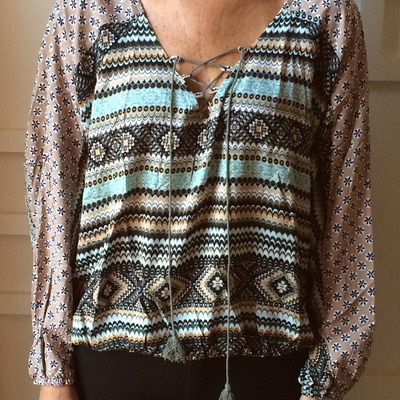 Loose fit aztec print top - Thumbnail 4