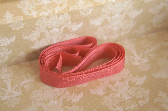 Hug Snug Seam Binding Melon on Storenvy