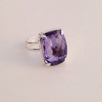 [SALE] Genuine Swarovski Cystal Ring - Thumbnail 1