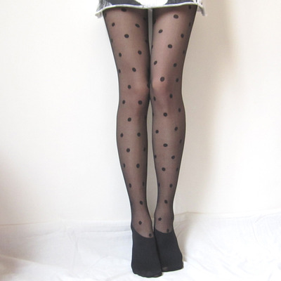 Breakfast at Tiffany's // polka dot wavy side tights