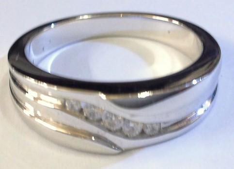 Elegant WAVY CZ Stone Band Platinum Sterling Stainless Silver US Size 10 Ring