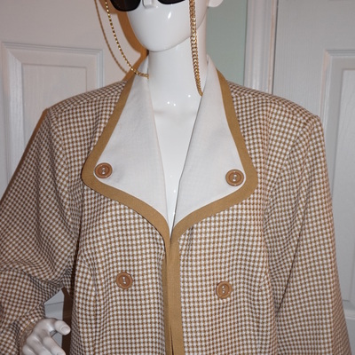 Vintage sunset woman tan/white jacket/top size 3x