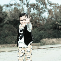 Birthday Number T-shirt Black & White New - Thumbnail 3