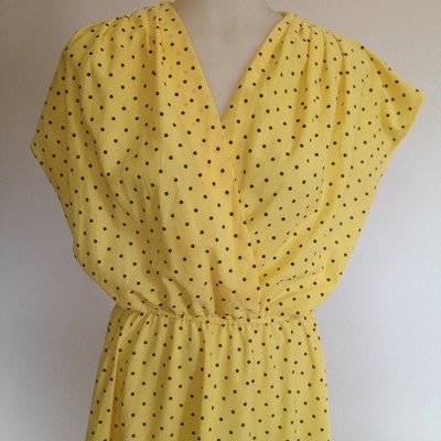 Yellow with polka dots  - Thumbnail 4