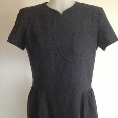 Sharp in grey  - Thumbnail 4