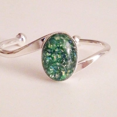 Green opal bangle