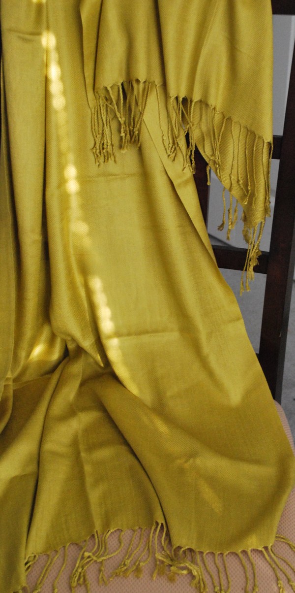 STOLE my heart - Pea Green