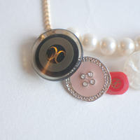 Pink Red White Blue Black Necklace, Buttons Holidays Gift Statement Necklace, Plastic Clothing Button Beads Pendant Bib Necklace, NL0743 - Thumbnail 3