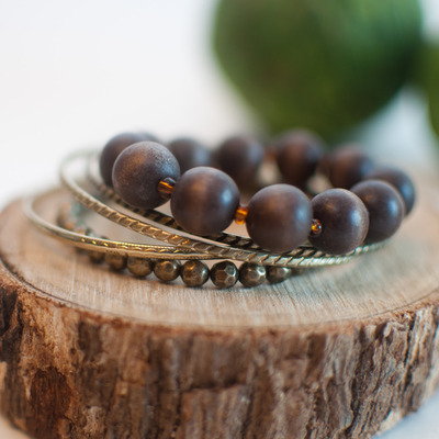 Beaded wood bracelet bl0423