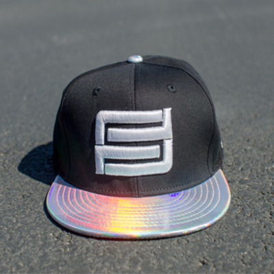 Embarcadero snapback | hologram