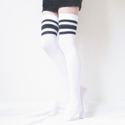 Energetic babe // sporty chic thigh-high socks