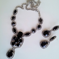 Classy Black and Silver Necklace & Earrings - Thumbnail 1