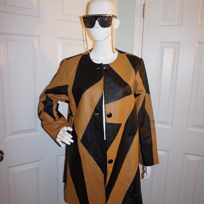 Vitnage mia accent black/gold leather coat size 1x