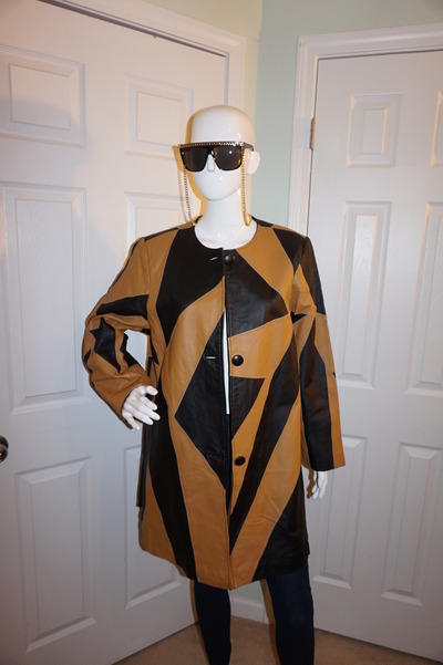 Vitnage mia accent black/gold leather coat size 1x