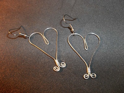 Silver wire heart earrings