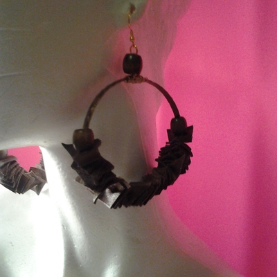 Rearea's leather earrings 
