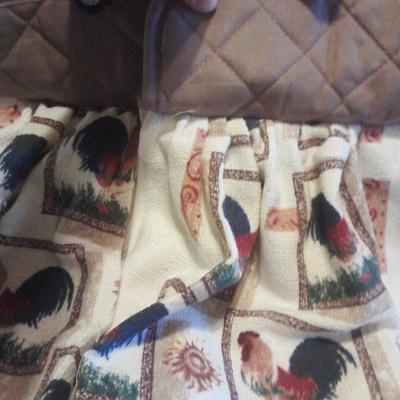 Brown rooster fabric towels