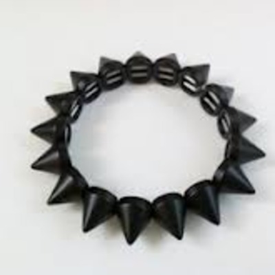 The spike bracelet in black
