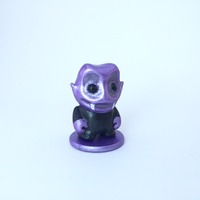 The Vampire Milo resin figure - Thumbnail 2
