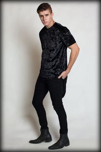 Men's Obsidian Velvet Tee - Thumbnail 2