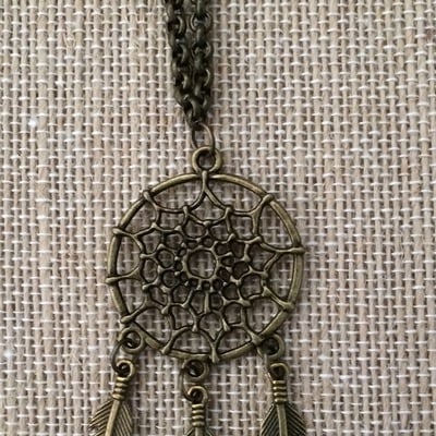 Dreamer necklace in brass