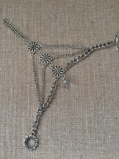 Flower Child Hand Harness in Silver