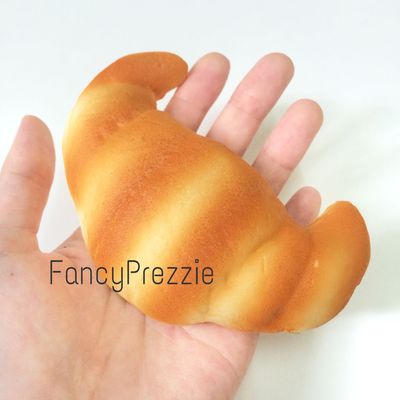 Plain croissant squishy