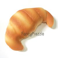 Plain Croissant Squishy - Thumbnail 1