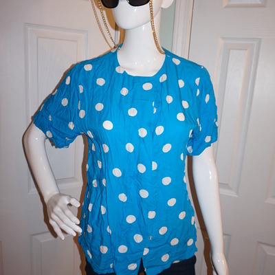 Vintage chaus blue/white polka dot top size s-m