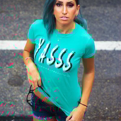 Yasss  tee