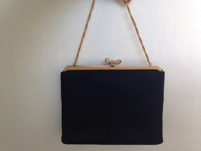 Charming Vintage Handbag 