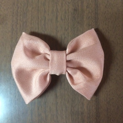 Peach bow