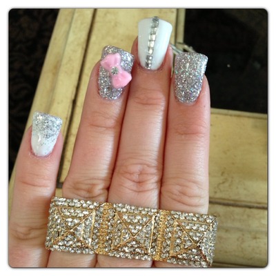 Gold tone triple finger rhinestone pyramid ring