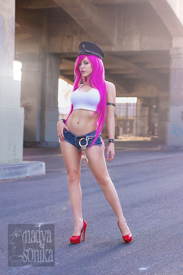 nadyasonika as Poison ST11x17