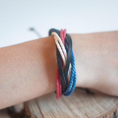 White blue red black leather bracelet bl0680