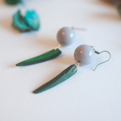Green Gray Wooden Long Pieces Beads Earrings, ER0697