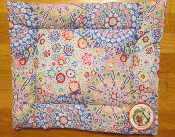 Multi-Colored Pastel Cotton Bed 16"x14"