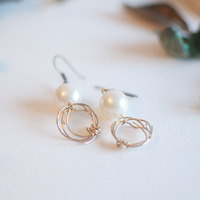 Shiny Glass Pearl Wedding Earrings, ER0698 - Thumbnail 1