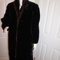 Vintage Soft Velour Black Coat With Faux Fur Collar Size M-L - Thumbnail 1