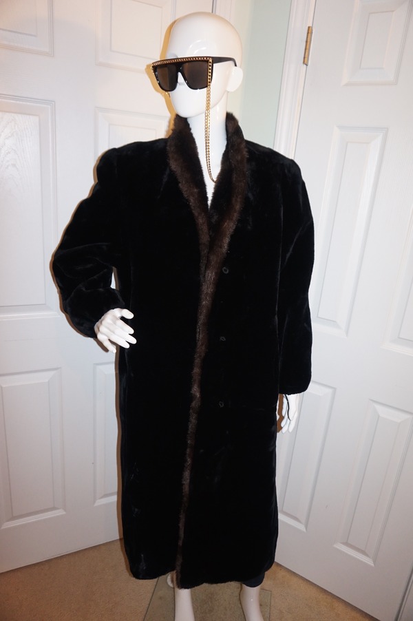 Vintage Soft Velour Black Coat With Faux Fur Collar Size M-L