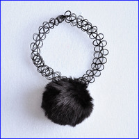 Choker with villus-ball  - Thumbnail 4