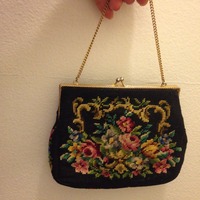 Romantic vintage handbag  - Thumbnail 1