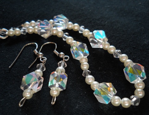 Crystal and Faux Pearl Bead Bracelet and Earrings 