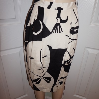 Vintage faces black/white skirt size m-l