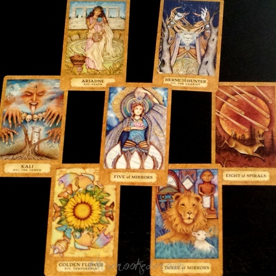 Future lovers spread - determine a future relationship in a 7 tarot oracle card reading by professional psychic - Thumbnail 2