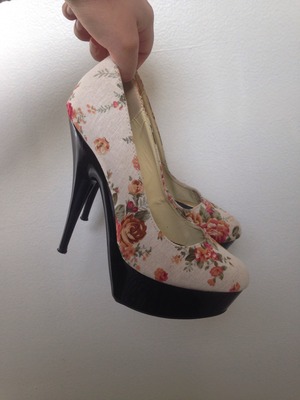 Rose Pump-heels