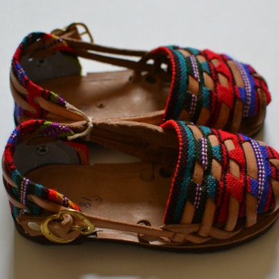 Size 18 us 3.5 infant/toddler caites