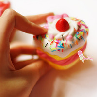 Hello Kitty Shortcake Squishy (Inspired Version) - Thumbnail 1