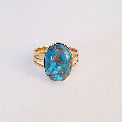 Oval turquoise copper ring