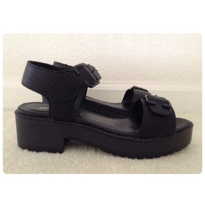 (New with Box) Platform Sandals